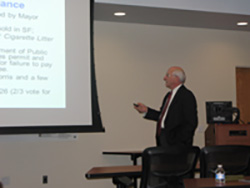 Dr. Thomas Novotny